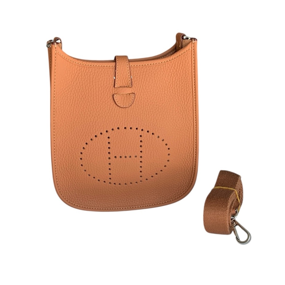🆕 Hermes Mini Evelyn’s 16 in gold Clemence leather 🆕